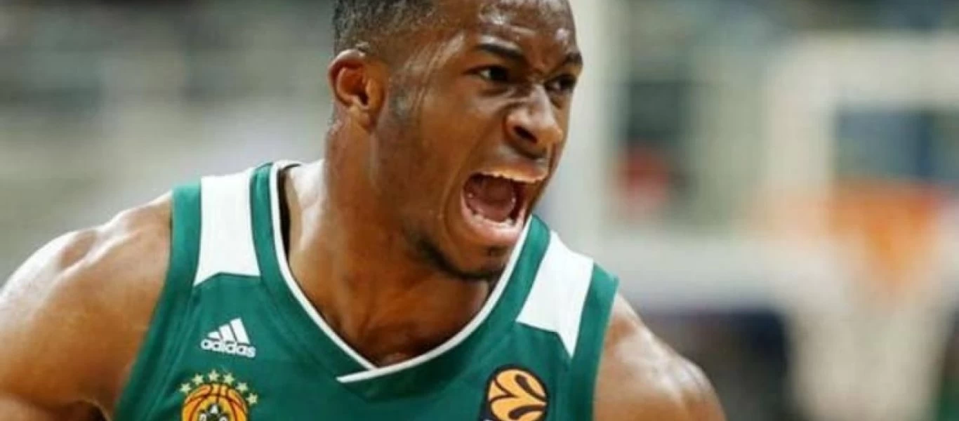 Ο Θανάσης Αντετοκούνμπο χόρεψε το ζεϊμπέκικο της Ευδοκίας σε κεντρική πλατεία του Παρισιού (βίντεο)